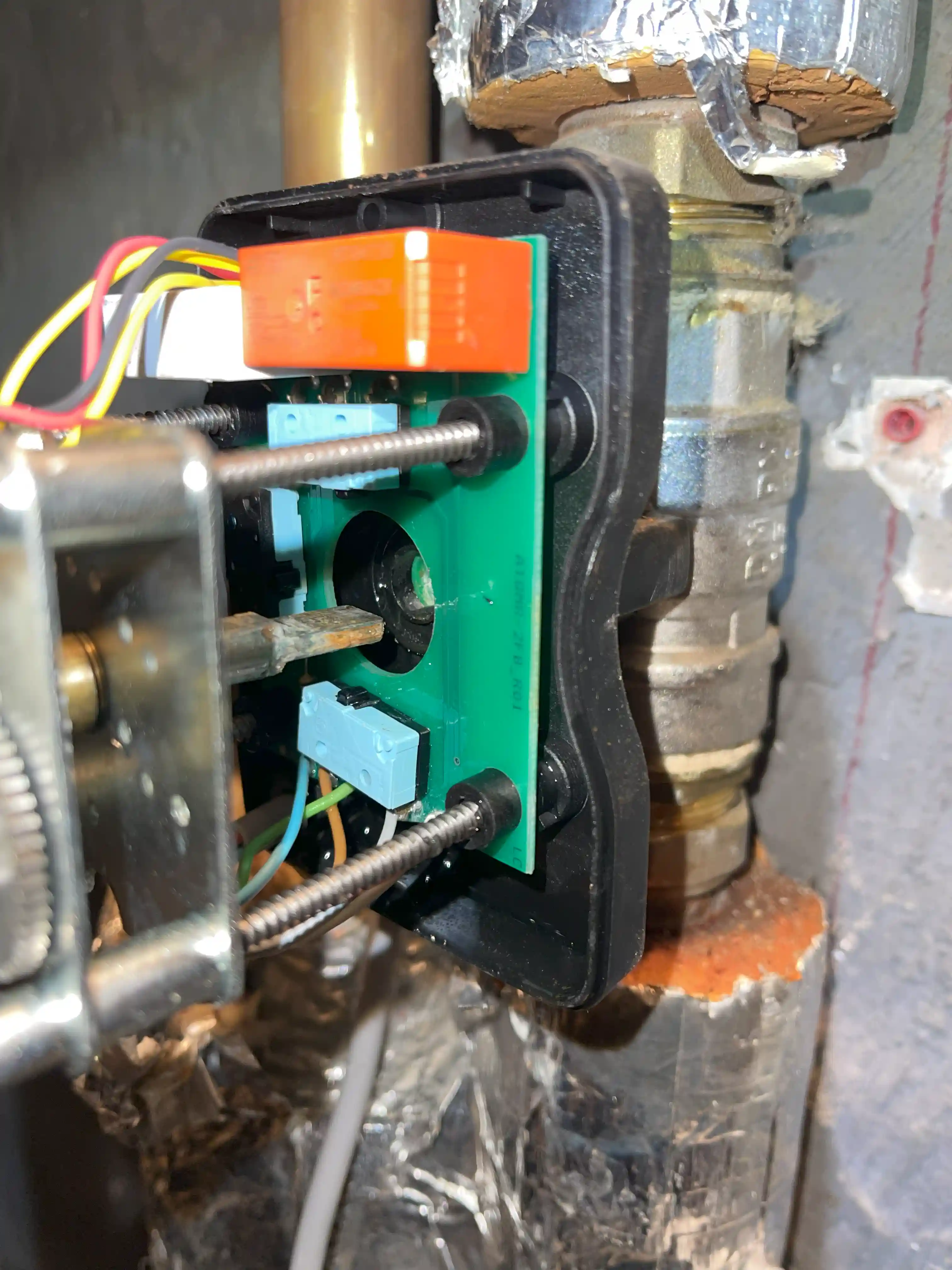 24 Hours Emergency Electrician near Rotherhithe